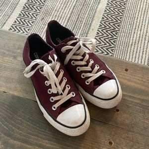 Burgundy low top Converse